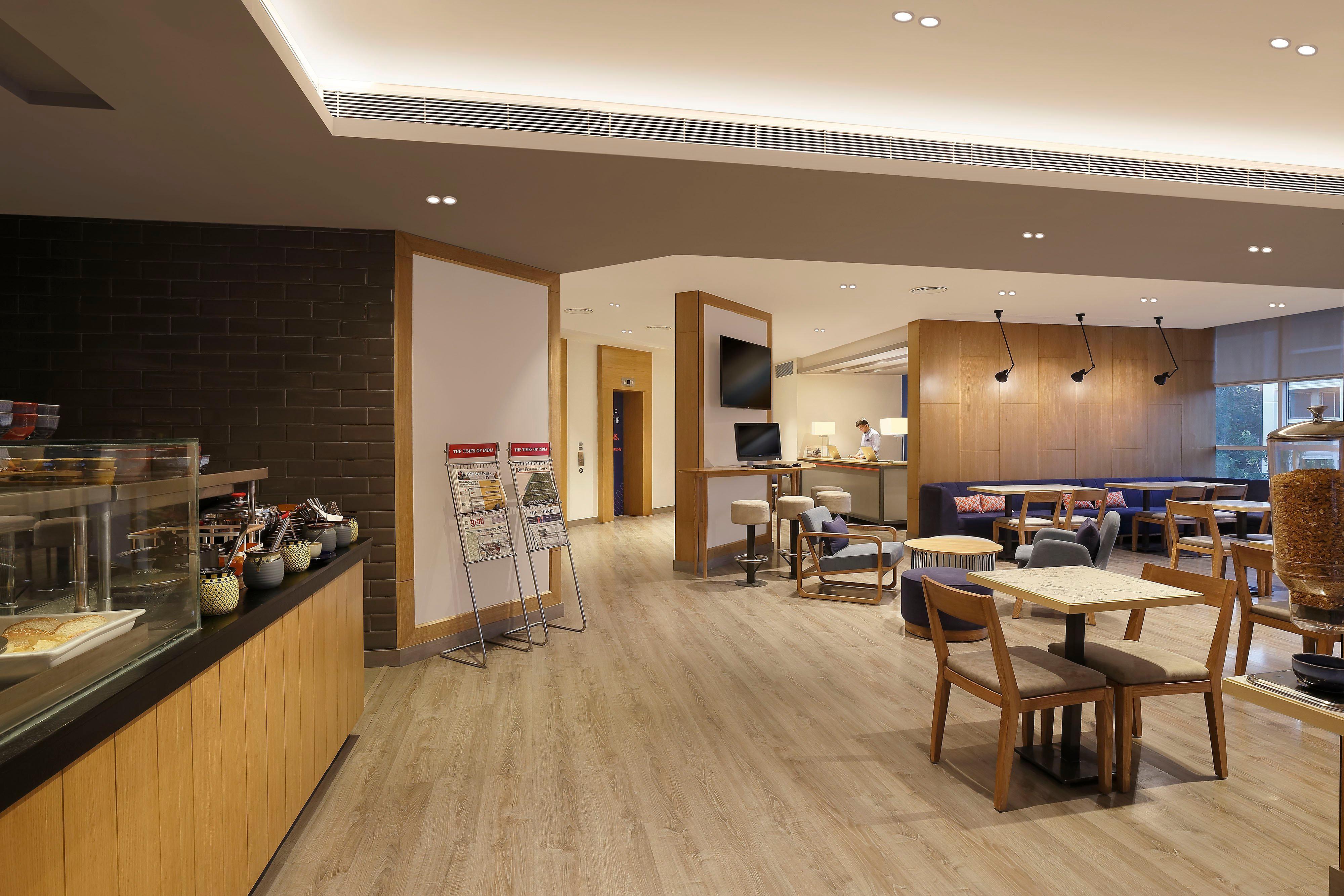 Holiday Inn Express Pune Pimpri By Ihg Exterior photo