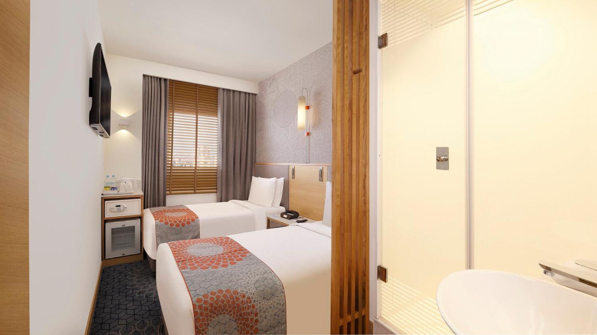 Holiday Inn Express Pune Pimpri By Ihg Exterior photo